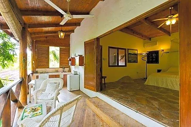 Отель Cote Sud Self Catering 2*