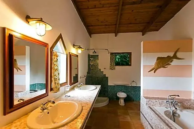 Отель Cote Sud Self Catering 2*