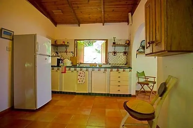 Cote Sud Self Catering Отель